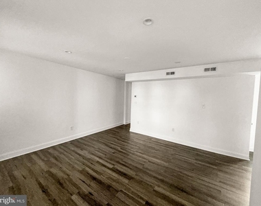 274 S 58th Street - Photo Thumbnail 5