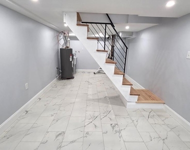 1810 E Albert Street - Photo Thumbnail 13