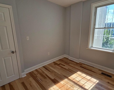 1810 E Albert Street - Photo Thumbnail 10