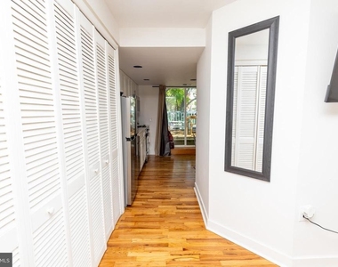 1915 Pemberton Street - Photo Thumbnail 4