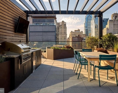 1134 Sansom Street - Photo Thumbnail 25