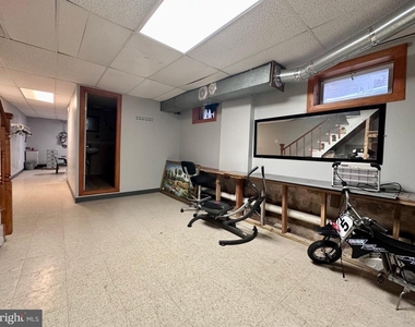 134 E Eleanor Street - Photo Thumbnail 10