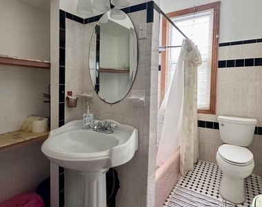 134 E Eleanor Street - Photo Thumbnail 8