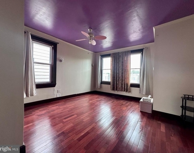 134 E Eleanor Street - Photo Thumbnail 7