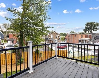 2370 Randolph Street - Photo Thumbnail 8