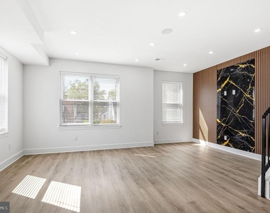 2370 Randolph Street - Photo Thumbnail 15