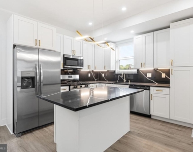 2370 Randolph Street - Photo Thumbnail 11