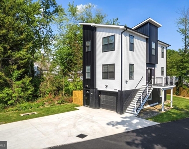 2370 Randolph Street - Photo Thumbnail 2