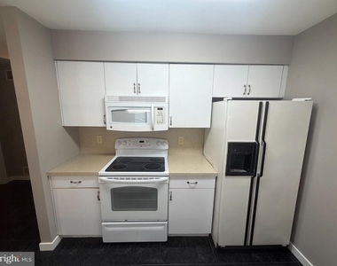 30 Hawk Valley Lane - Photo Thumbnail 4
