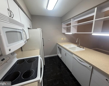 30 Hawk Valley Lane - Photo Thumbnail 5