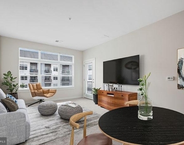 131 Bridge Street - Photo Thumbnail 6