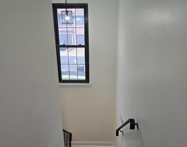 56 Lafayette Lane - Photo Thumbnail 9
