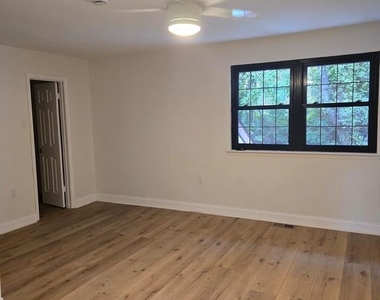 56 Lafayette Lane - Photo Thumbnail 17