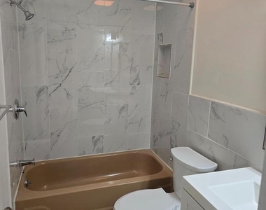 56 Lafayette Lane - Photo Thumbnail 11