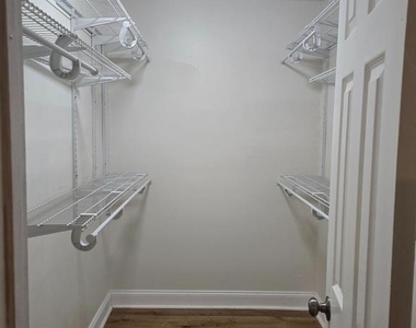 56 Lafayette Lane - Photo Thumbnail 14
