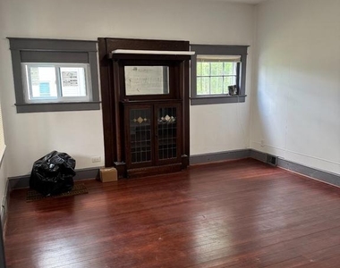8803 48th Avenue - Photo Thumbnail 7