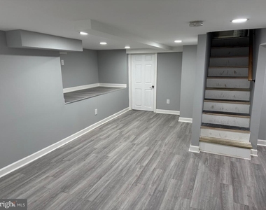 8803 48th Avenue - Photo Thumbnail 20