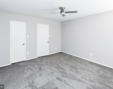 10245 Prince Place - Photo Thumbnail 9