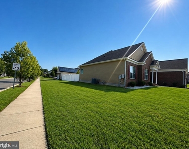 6600 Long Shadow Court - Photo Thumbnail 10