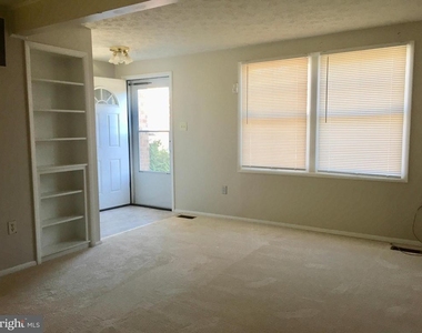 3723 Castle Terrace - Photo Thumbnail 4
