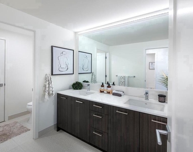 4710 Elm Street - Photo Thumbnail 16