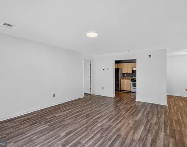 15308 Diamond Cove Terrace - Photo Thumbnail 6