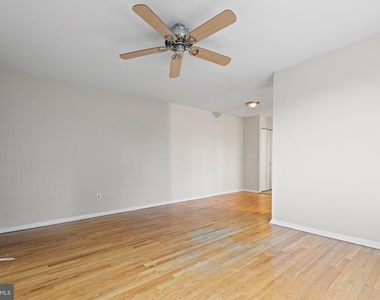4412 Falls Bridge Drive - Photo Thumbnail 6