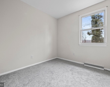 4412 Falls Bridge Drive - Photo Thumbnail 14