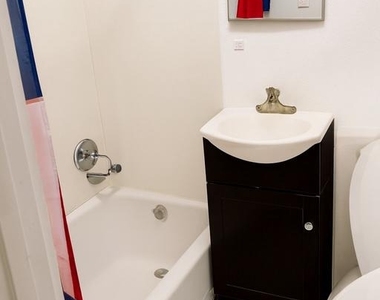 3928 8th Street - Photo Thumbnail 4