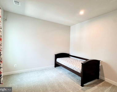 812 Canary Island Court - Photo Thumbnail 20