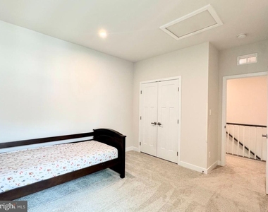 812 Canary Island Court - Photo Thumbnail 22