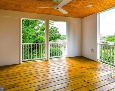 531 Hilltop Terrace Se - Photo Thumbnail 15
