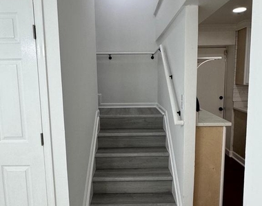 417 Atlantic Street Se - Photo Thumbnail 5