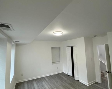 417 Atlantic Street Se - Photo Thumbnail 10