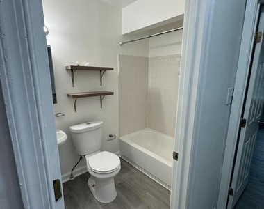417 Atlantic Street Se - Photo Thumbnail 8