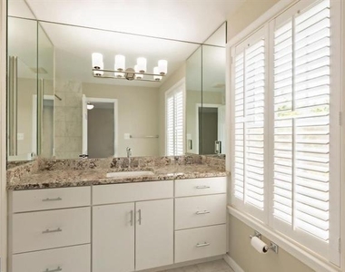 2317 37th Street Nw - Photo Thumbnail 33