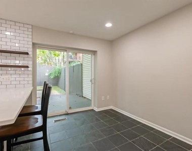 2317 37th Street Nw - Photo Thumbnail 23