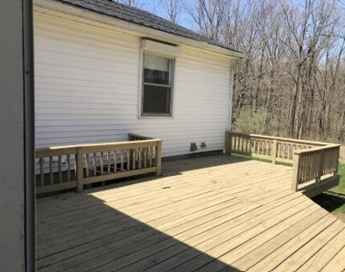 954 Rose Drive - Photo Thumbnail 37
