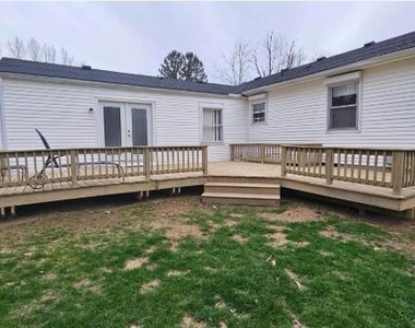 954 Rose Drive - Photo Thumbnail 39