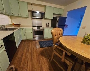 954 Rose Drive - Photo Thumbnail 10