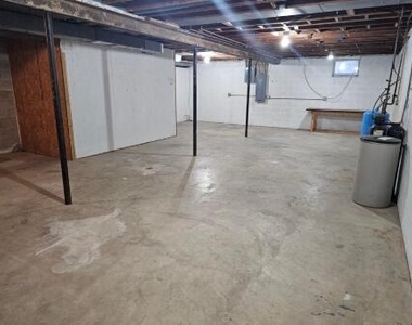 954 Rose Drive - Photo Thumbnail 25