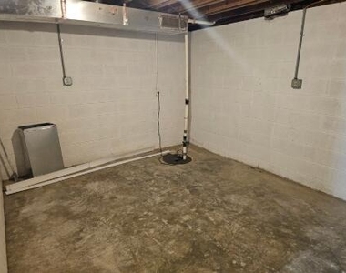954 Rose Drive - Photo Thumbnail 28