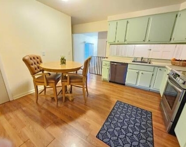 954 Rose Drive - Photo Thumbnail 9