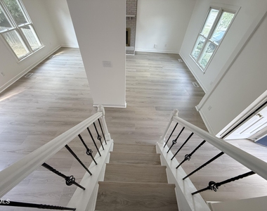 8209 Bellingham Circle - Photo Thumbnail 13