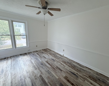 8209 Bellingham Circle - Photo Thumbnail 8