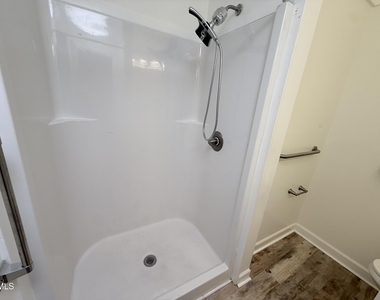 8209 Bellingham Circle - Photo Thumbnail 10