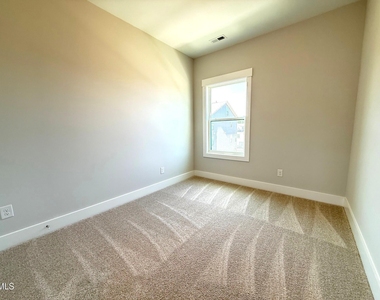 776 Ballyneal Alley - Photo Thumbnail 33