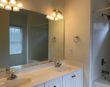 1409 Opal Court - Photo Thumbnail 2