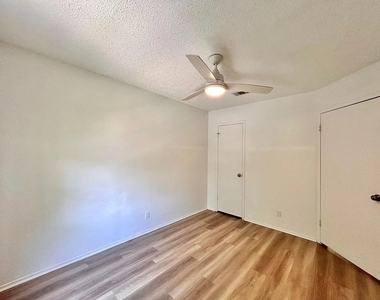 806 Minturn Ln - Photo Thumbnail 17