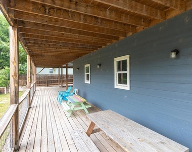 1320 Contour Dr - Photo Thumbnail 20